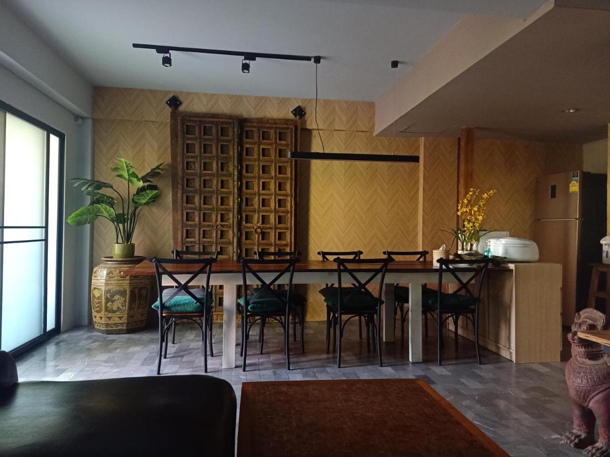 Apartamento 8Th House @ Center Of Chiangmai Old Town Chiang Mai Exterior foto