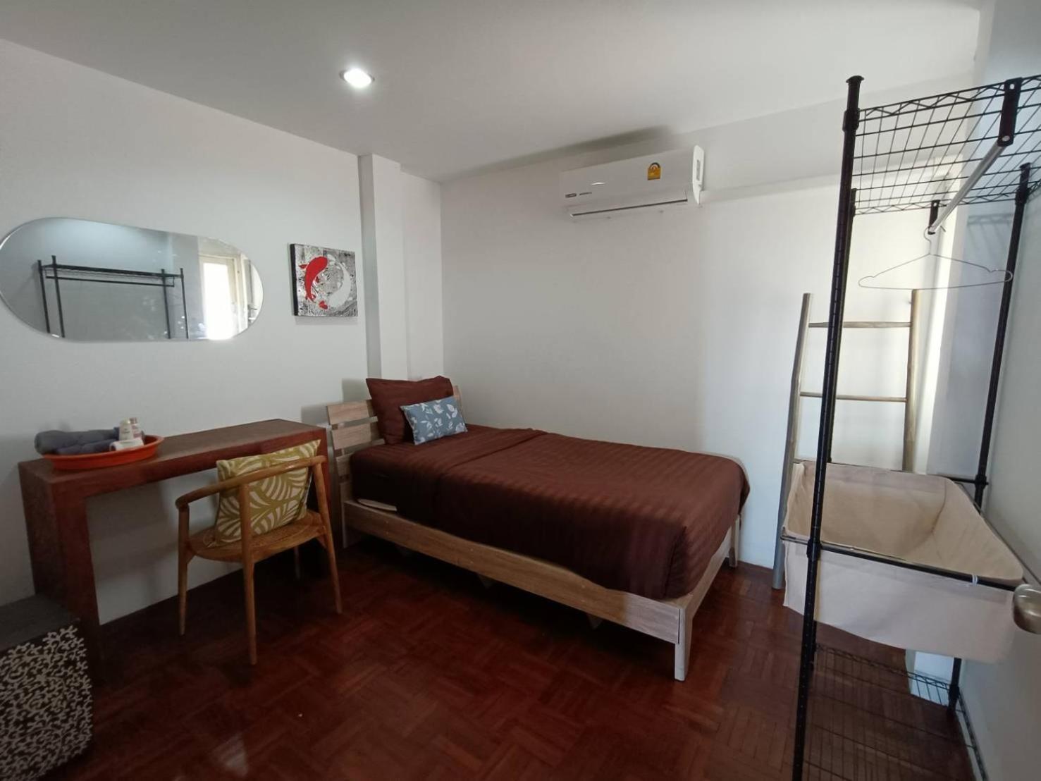 Apartamento 8Th House @ Center Of Chiangmai Old Town Chiang Mai Exterior foto